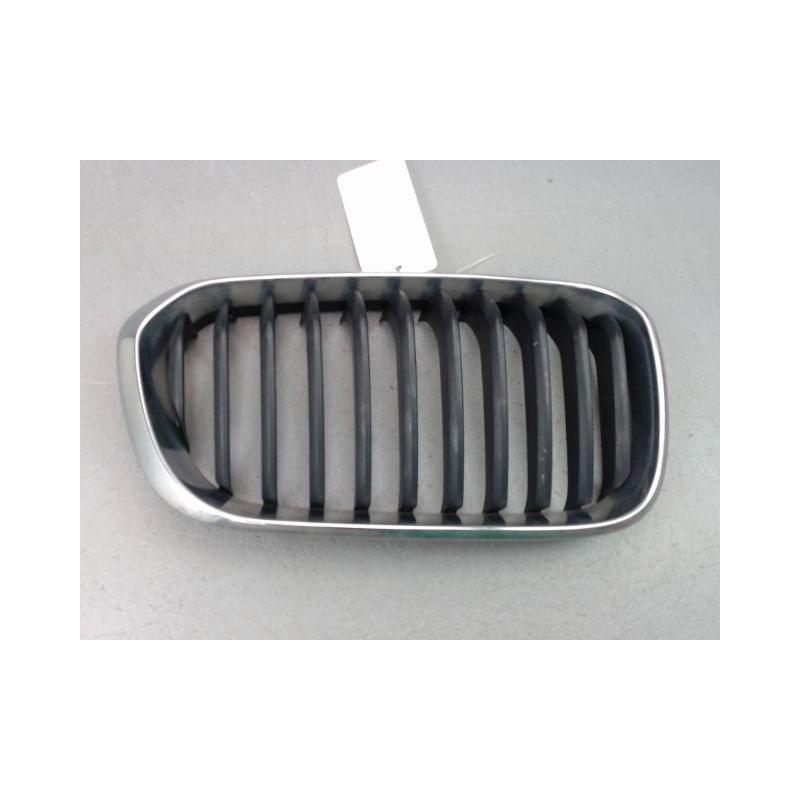 GRILLE CALANDRE DROIT BMW SERIE 1 II (F20/F21) 2011-...