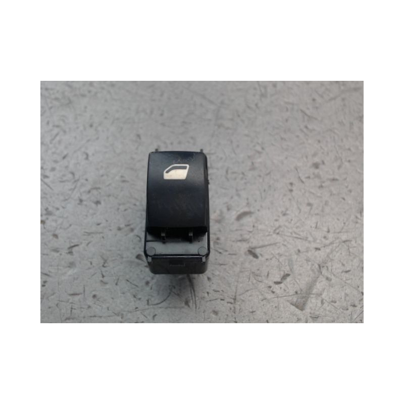 COMMANDE LEVE-GLACE PORTE AVD CITROEN BERLINGO