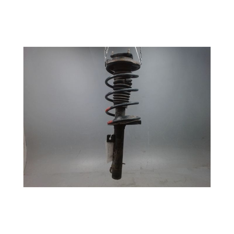 AMORTISSEUR AVANT DROIT FORD FOCUS 98-04