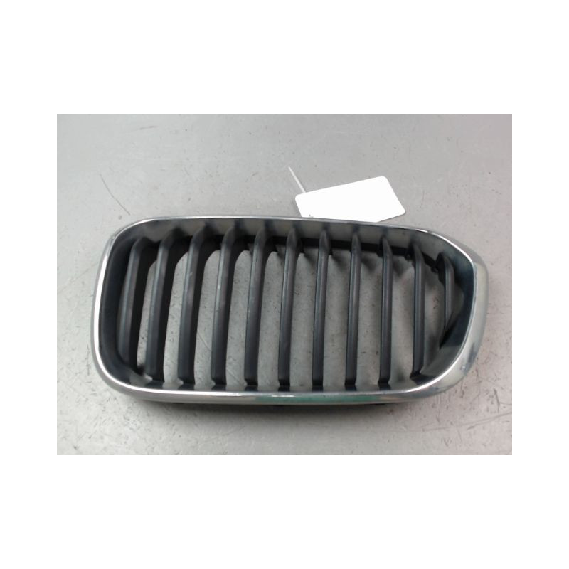 GRILLE CALANDRE GAUCHE BMW SERIE 1 II (F20/F21) 2011-...