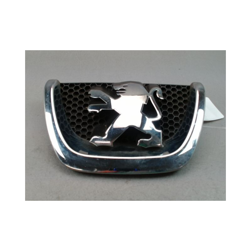 SIGLE CALANDRE PEUGEOT 207 SW 2007-2013