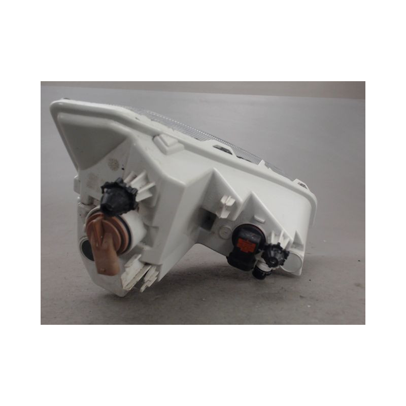 PHARE ANTIBROUILLARD AVANT GAUCHE FORD ECOSPORT