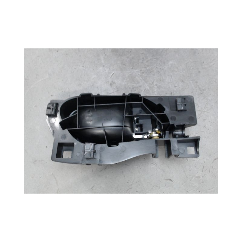 POIGNEE INTERIEURE PORTE AVANT GAUCHE CITROEN C4