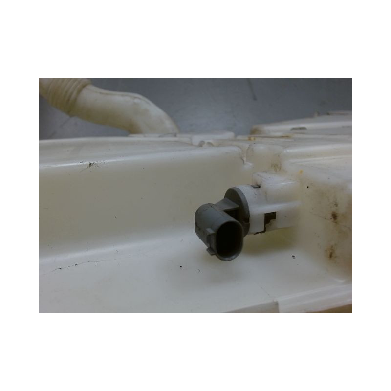 RESERVOIR LAVE-GLACE AVANT B.M.W. SERIE 5