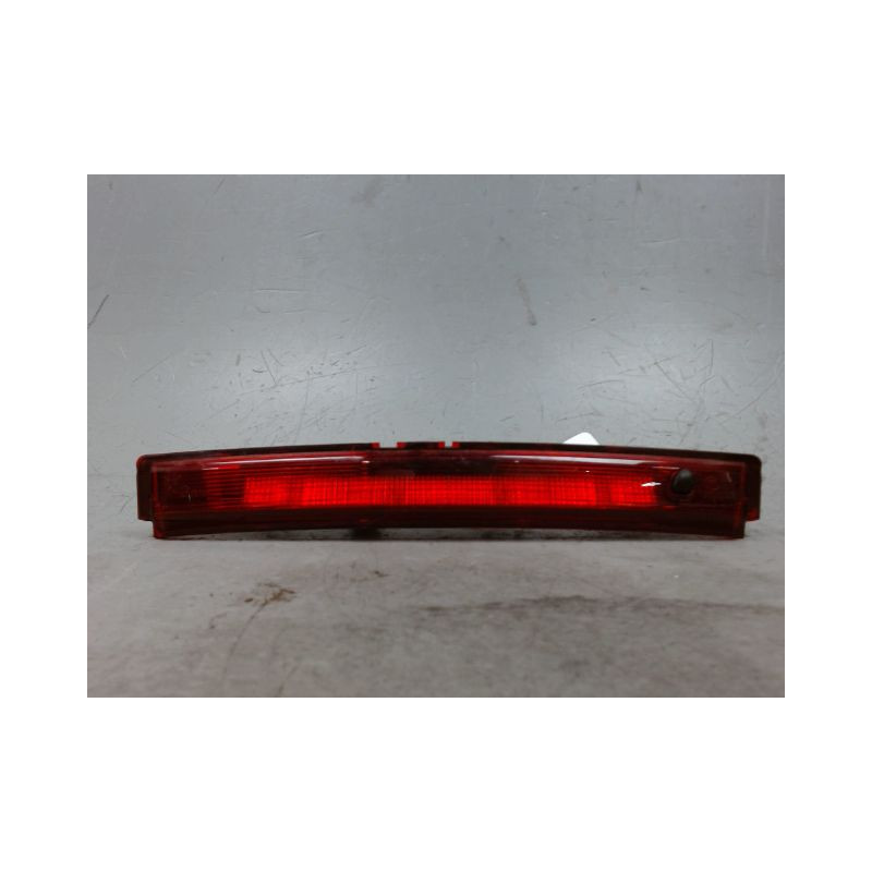 FEUX STOP SUPPLEMENTAIRE NISSAN MICRA