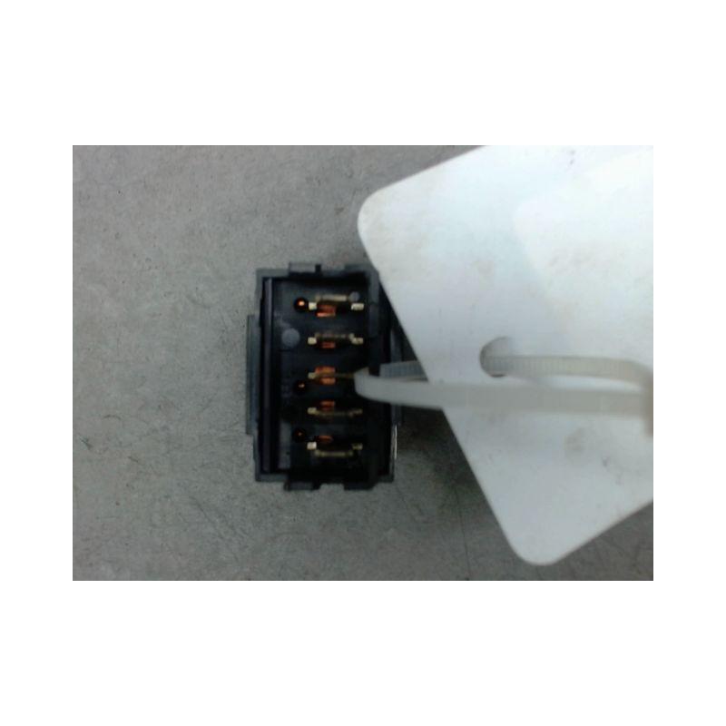 COMMANDE LEVE-GLACE PORTE AVG CITROEN BERLINGO BREAK -2002