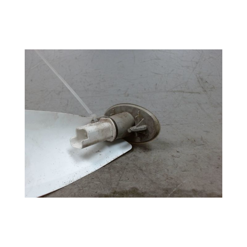 REPETITEUR AILE DROIT PEUGEOT 206