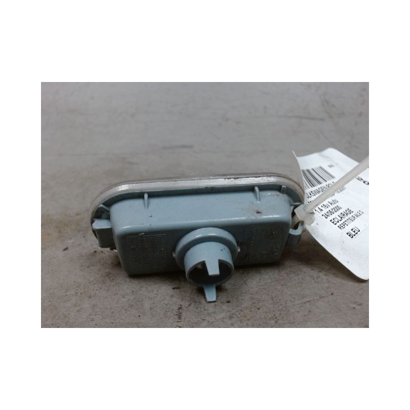 REPETITEUR AILE DROIT VOLKSWAGEN POLO 99-2001