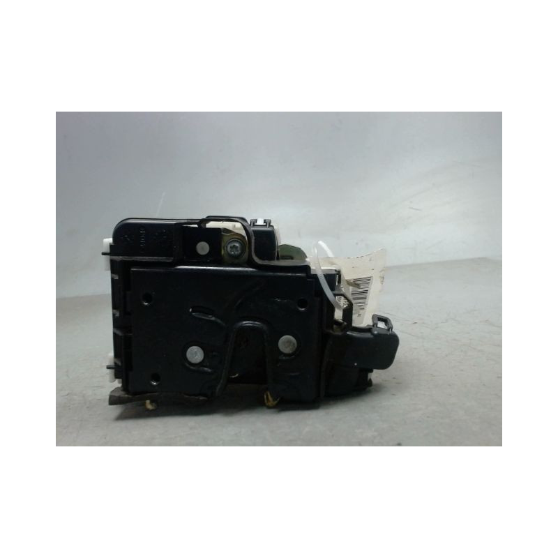 SYSTEME CONDAMNATION ARRIERE GAUCHE VOLKSWAGEN POLO 99-2001
