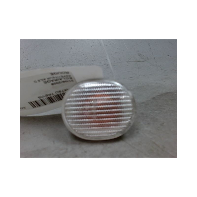 REPETITEUR AILE DROIT DAIHATSU TREVIS