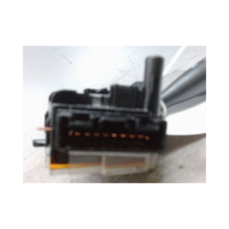 COMMANDE ESSUIE GLACE DAIHATSU TREVIS