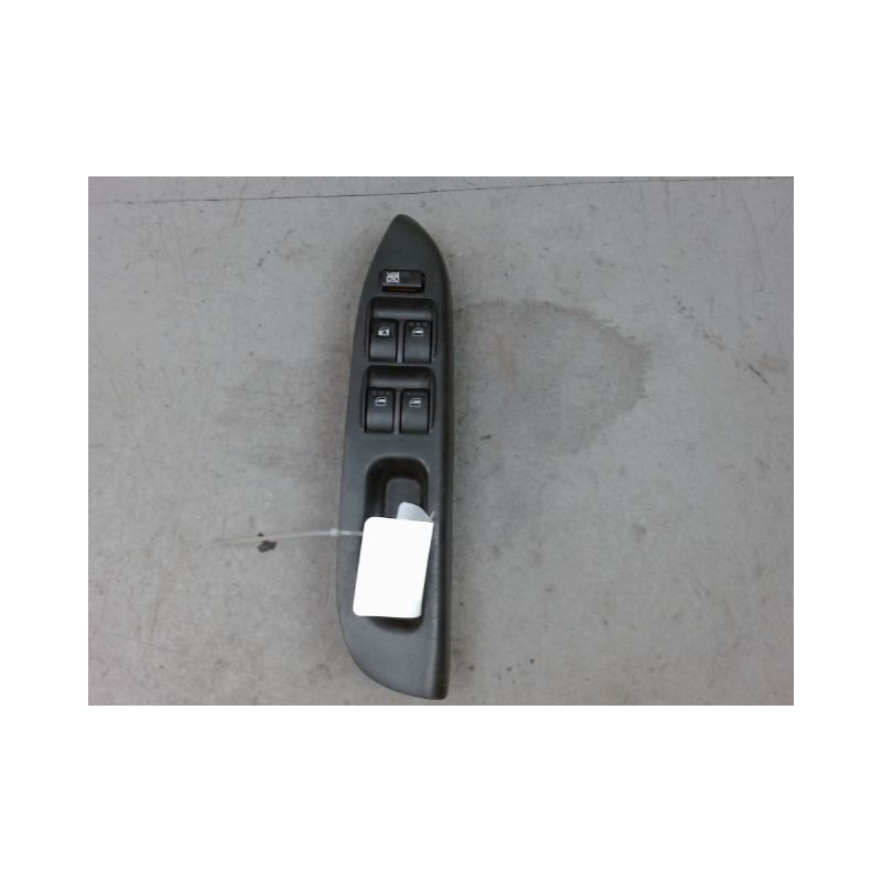 COMMANDE LEVE-GLACE PORTE AVG DAIHATSU TREVIS