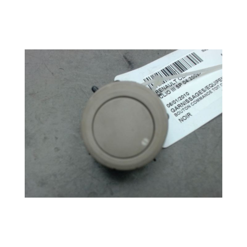 BOUTON COMMANDE TOIT OUVRANT RENAULT CLIO III 2009-
