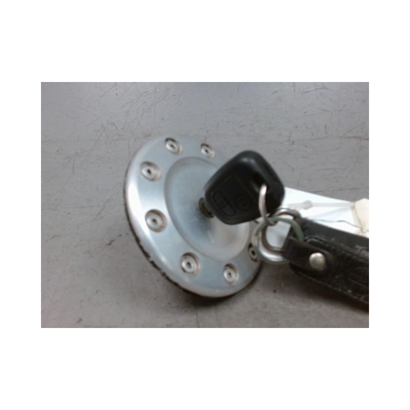 BOUCHON RESERVOIR A CARBURANT PEUGEOT 206 3P