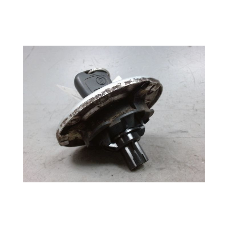 BOUCHON RESERVOIR A CARBURANT PEUGEOT 206 3P