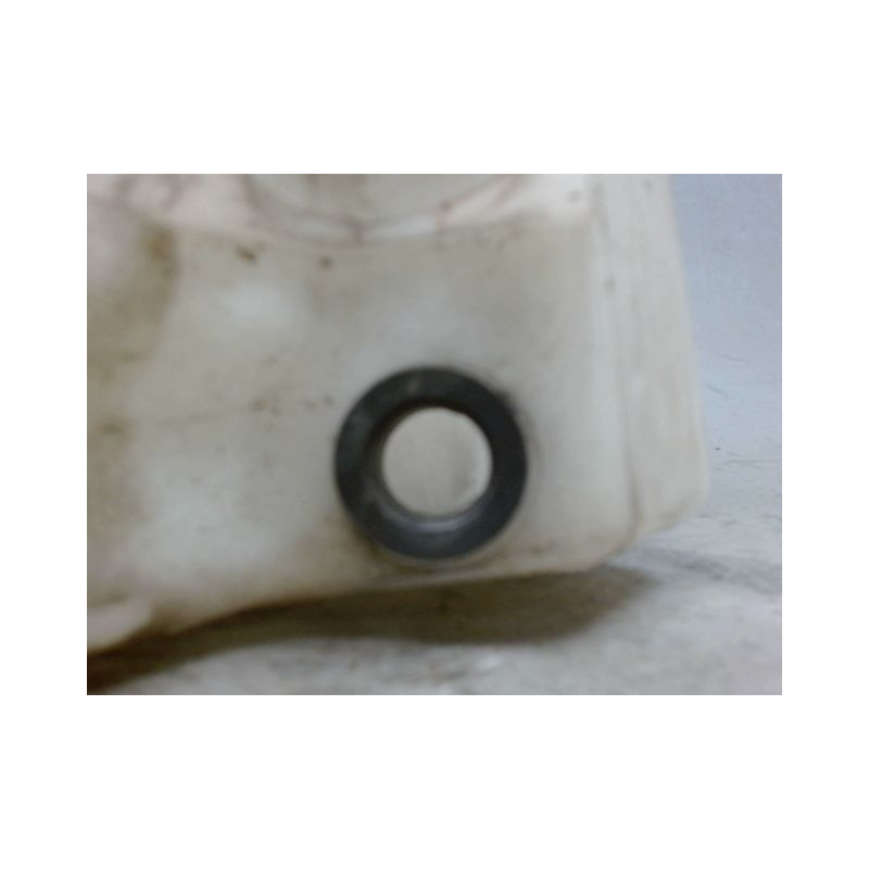 RESERVOIR LAVE-GLACE AVANT HYUNDAI I20
