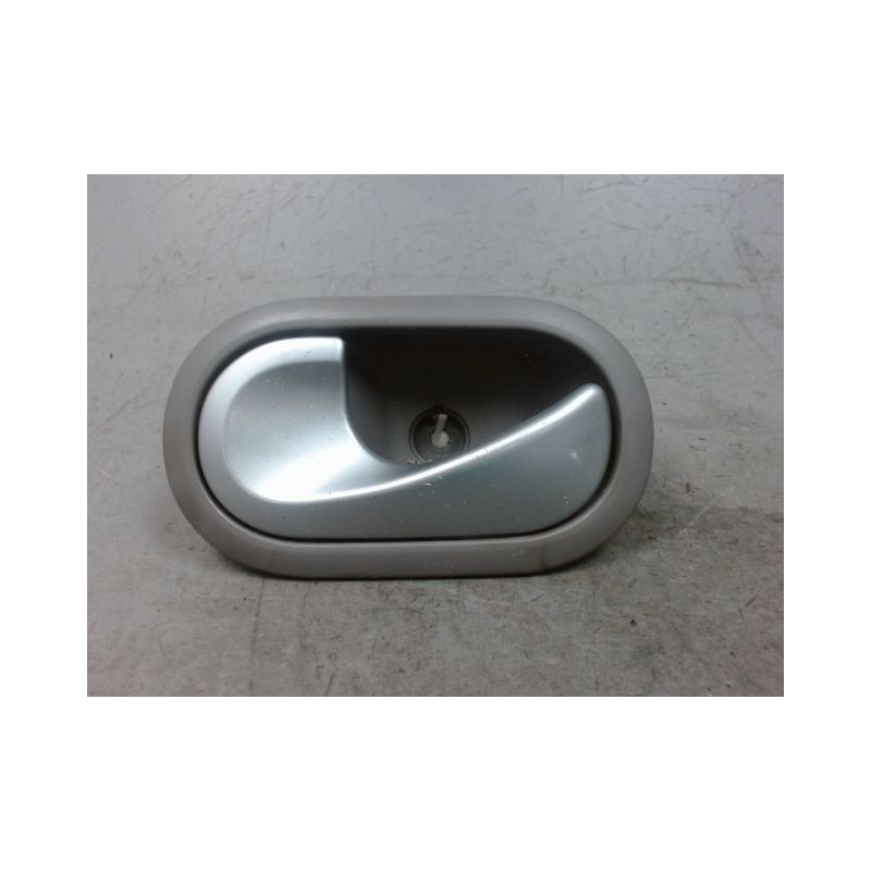 POIGNEE INTERIEURE PORTE AVANT GAUCHE RENAULT KANGOO EXPRESS 2008-
