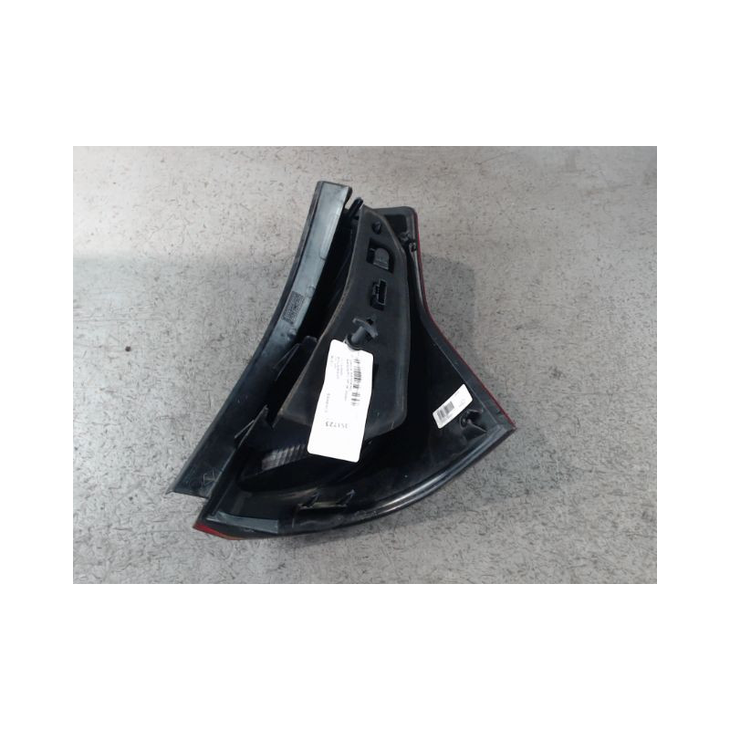 FEU ARRIERE GAUCHE  DACIA SANDERO 2008-