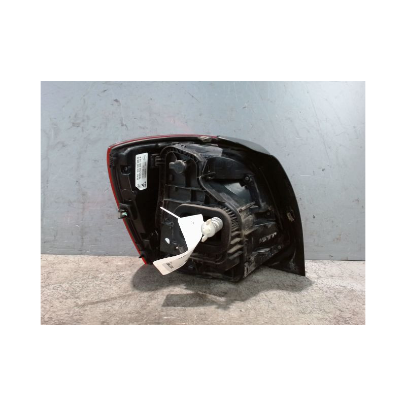 FEU ARRIERE DROIT VOLKSWAGEN POLO 2009-