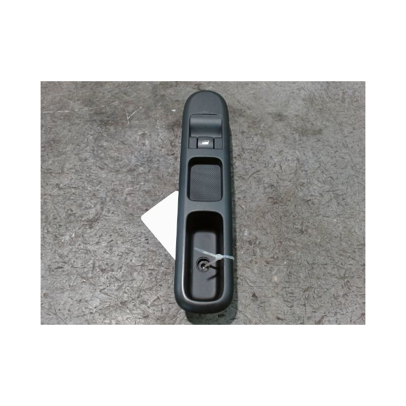 COMMANDE LEVE-GLACE PORTE AVD PEUGEOT 3008 2009-