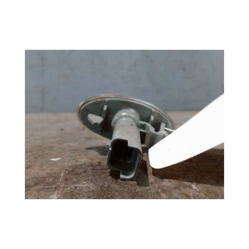 REPETITEUR AILE DROIT PEUGEOT PARTNER FGT LONG 08-