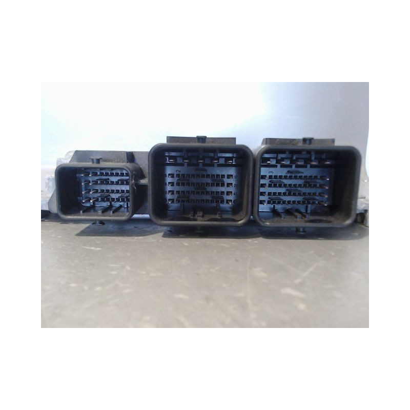 CALCULATEUR MOTEUR FORD FIESTA V Phase 1 2002-2005