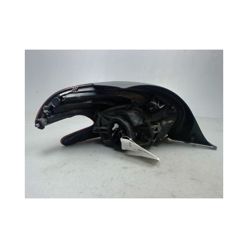 FEU ARRIERE DROIT PEUGEOT 208