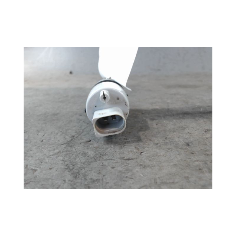POMPE LAVE-GLACE AVANT MERCEDES CLASSE C 2007-
