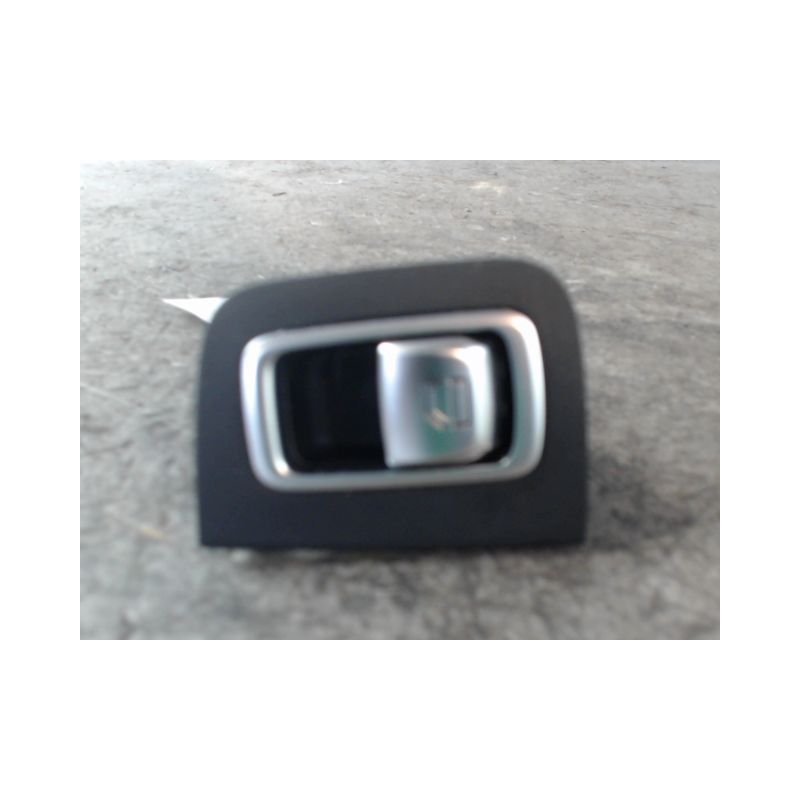 COMMANDE LEVE-GLACE PORTE ARG MERCEDES CLASSE C 2007-