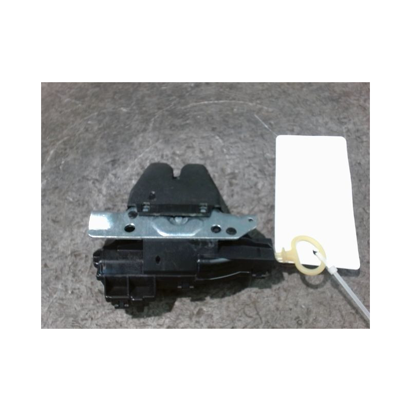 SERRURE HAYON  MERCEDES CLASSE C 2007-