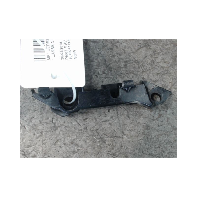 SUPPORT PARE-CHOC AVG MERCEDES CLASSE C 2007-
