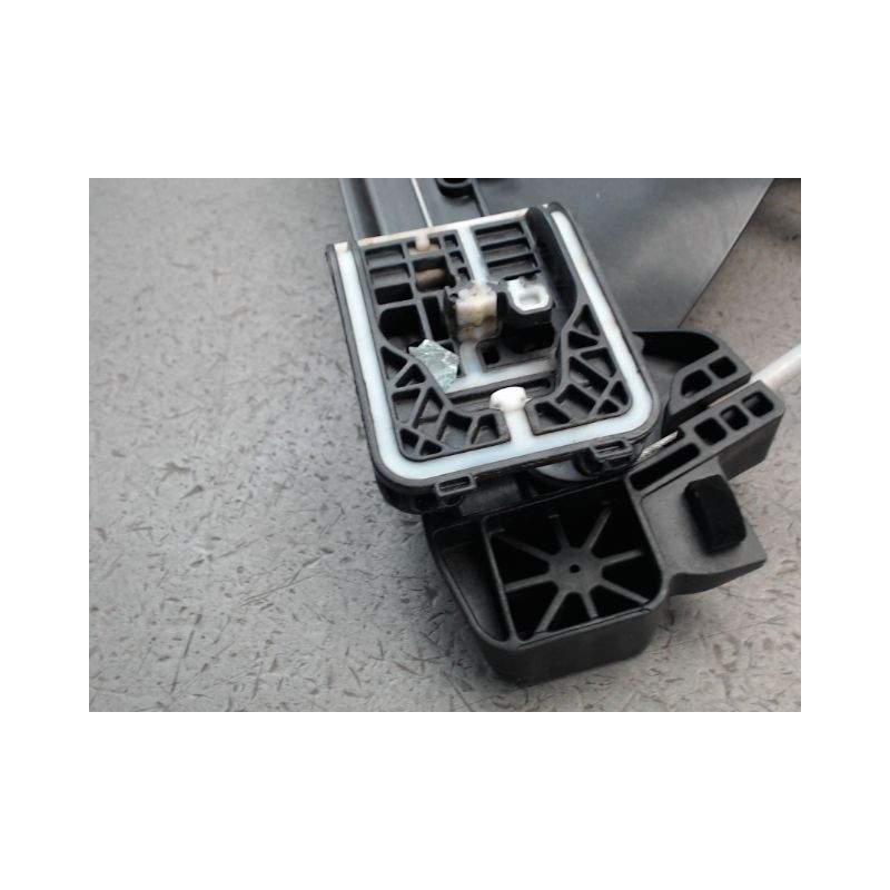 MECANISME LEVE-GLACE AVANT DROIT OPEL CORSA