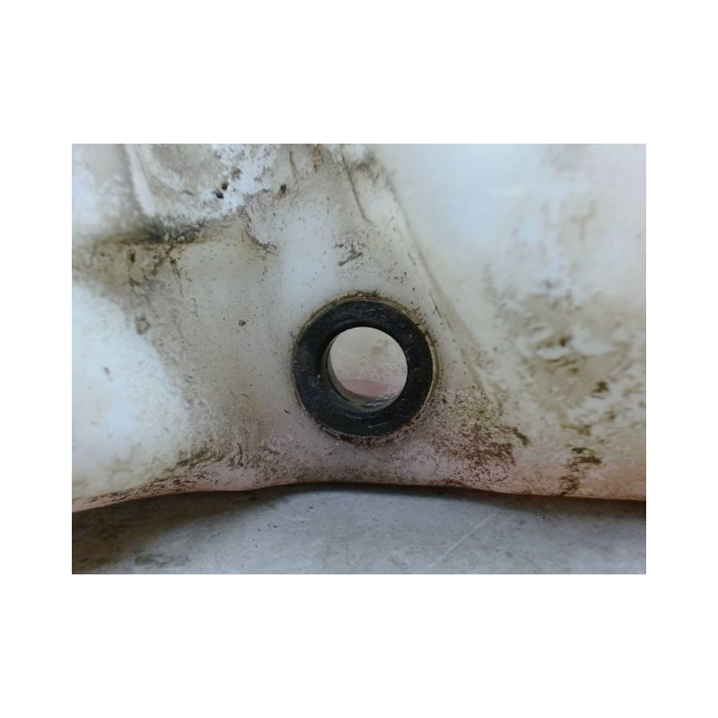 RESERVOIR LAVE-GLACE AVANT CITROEN C4