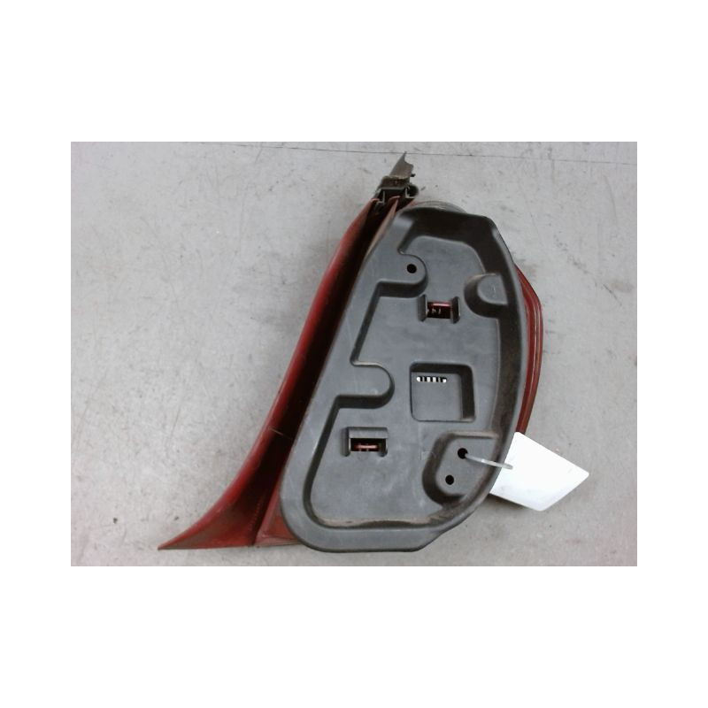 FEU ARRIERE GAUCHE  CITROEN C5 2001-2004