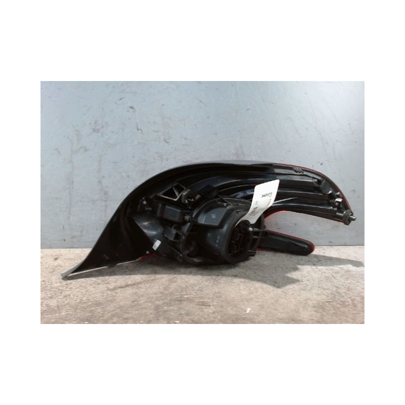 FEU ARRIERE GAUCHE  PEUGEOT 208