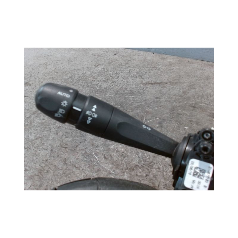 BLOC COMMODOS PEUGEOT 208