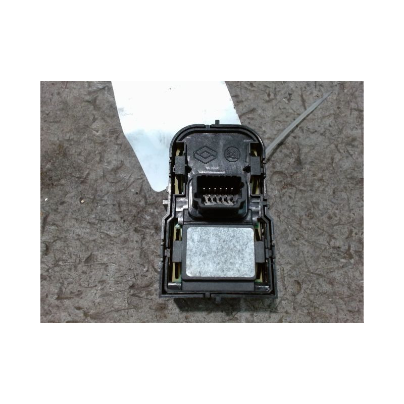 COMMANDE RETROVISSEUR EXTERIEUR ELECTRIQUE RENAULT CLIO IV