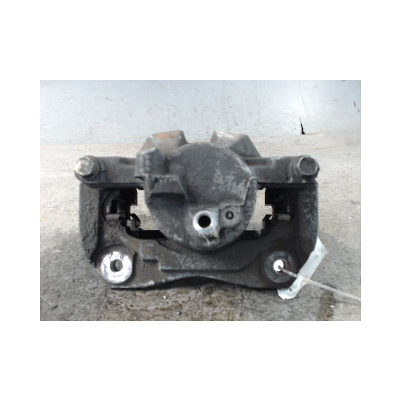 ETRIER DE FREIN AVANT GAUCHE TOYOTA RAV4
