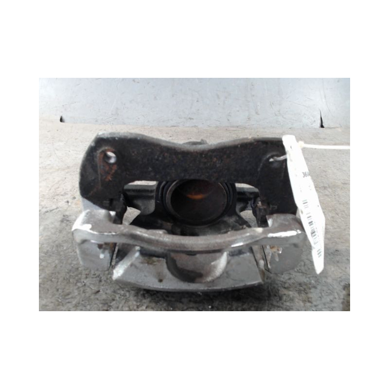 ETRIER DE FREIN AVANT GAUCHE TOYOTA RAV4