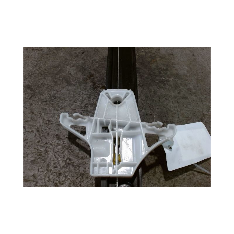MECANISME+MOTEUR LEVE-GLACE ARRIERE DROIT SKODA OCTAVIA 2008-