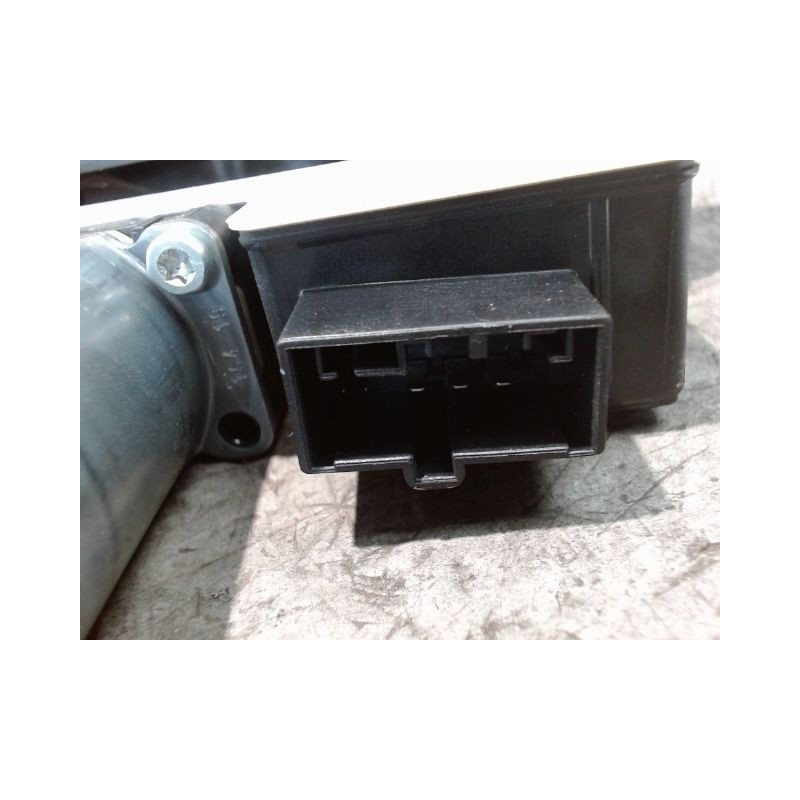MECANISME+MOTEUR LEVE-GLACE ARRIERE DROIT SKODA OCTAVIA 2008-
