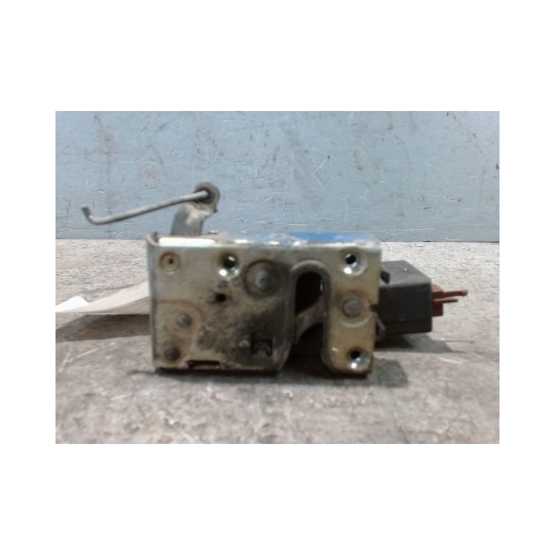 SYSTEME CONDAMNATION AVANT DROIT CITROEN SAXO 99-
