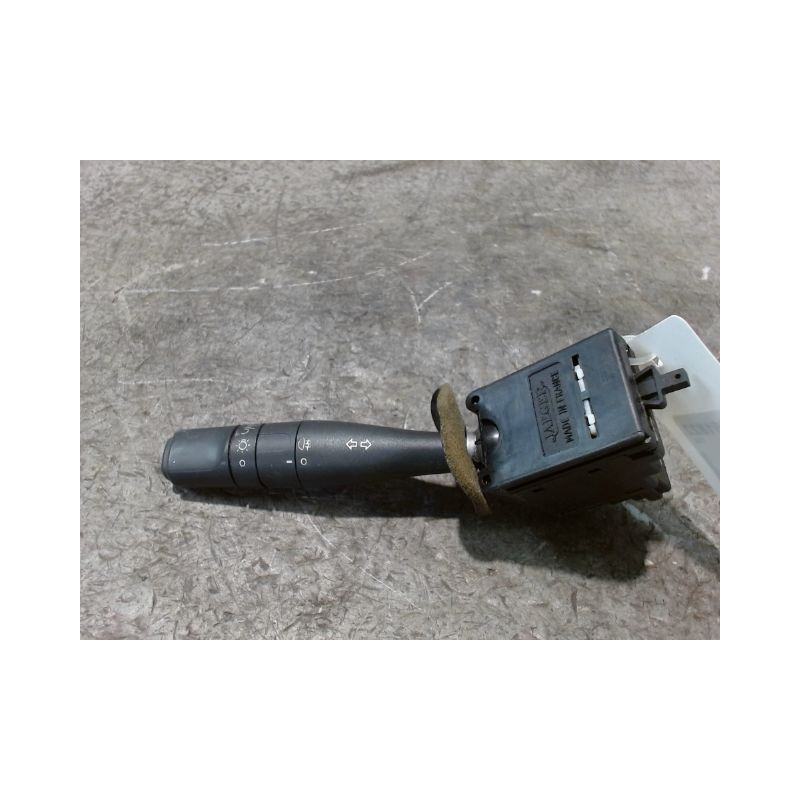 COMMANDE CLIGNOTANT CITROEN SAXO 99-