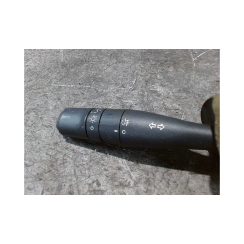 COMMANDE CLIGNOTANT CITROEN SAXO 99-
