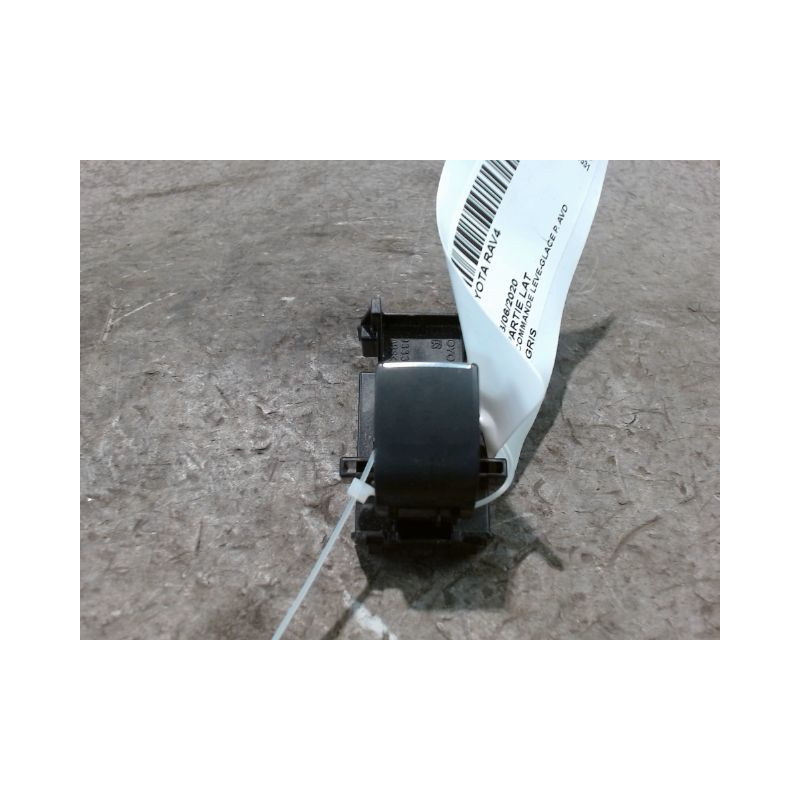 COMMANDE LEVE-GLACE PORTE AVD TOYOTA RAV4