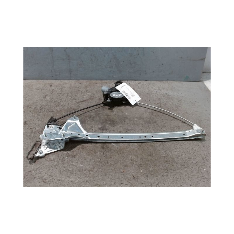 MECANISME+MOTEUR LEVE-GLACE AVANT GAUCHE TOYOTA RAV4