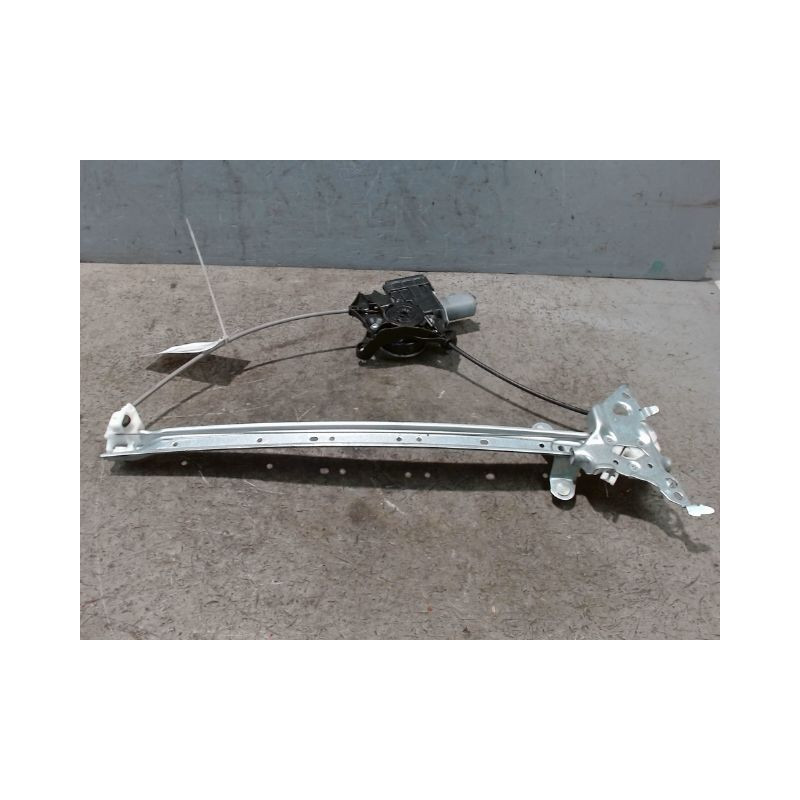 MECANISME+MOTEUR LEVE-GLACE ARRIERE GAUCHE TOYOTA RAV4
