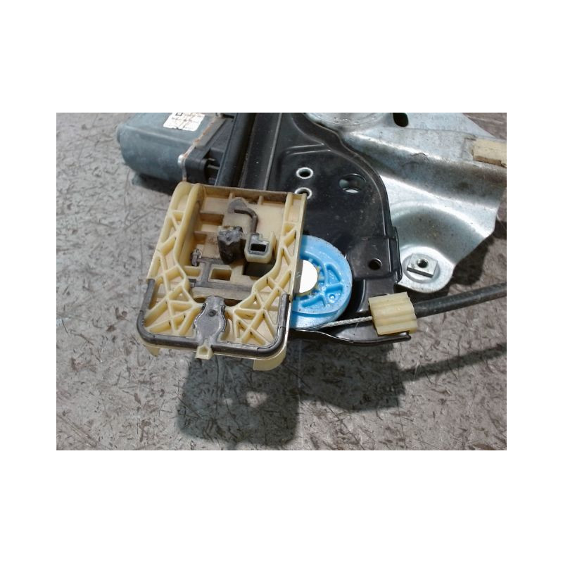 MECANISME+MOTEUR LEVE-GLACE AVANT DROIT OPEL ASTRA 2004-