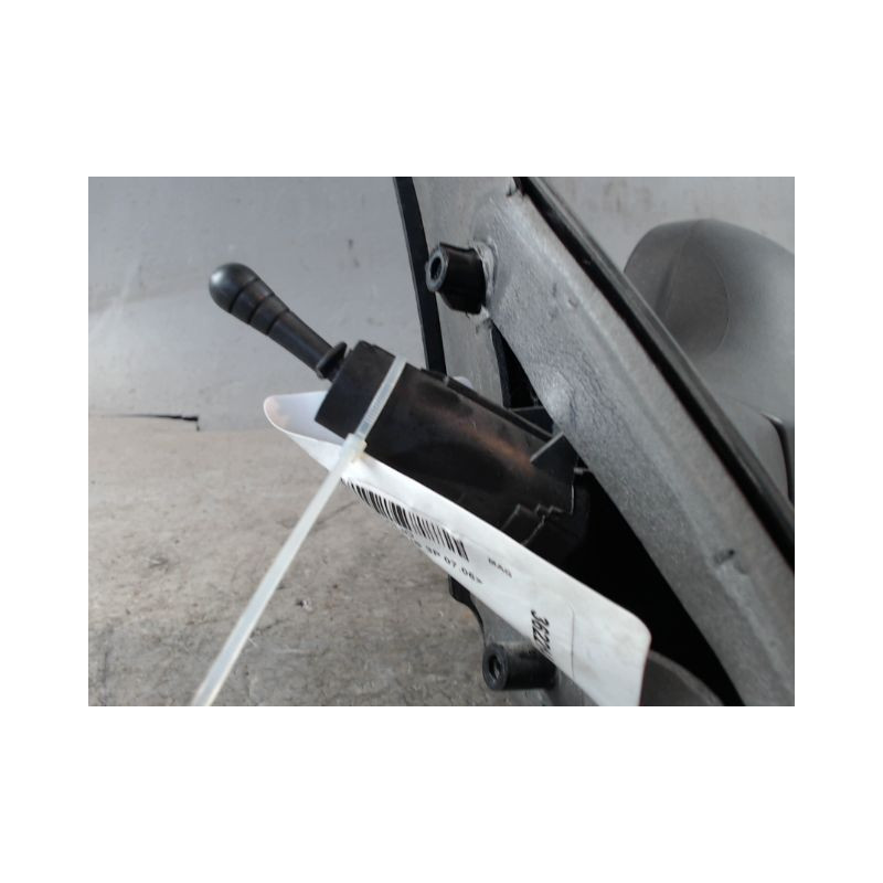 RETROVISEUR EXTERIEUR GAUCHE RENAULT CLIO II CAMPUS 06-