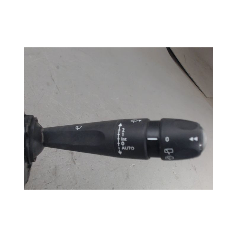 BLOC COMMODOS PEUGEOT 208